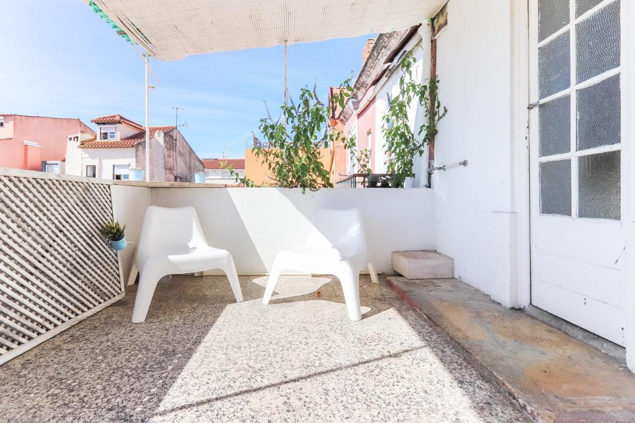 Parlamient River View By Homing Apartment